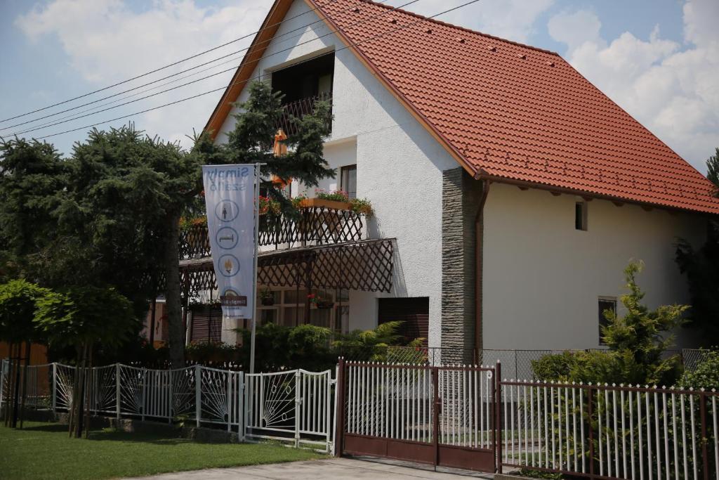 Hotel Simply Szallo Balatonboglár Exteriér fotografie