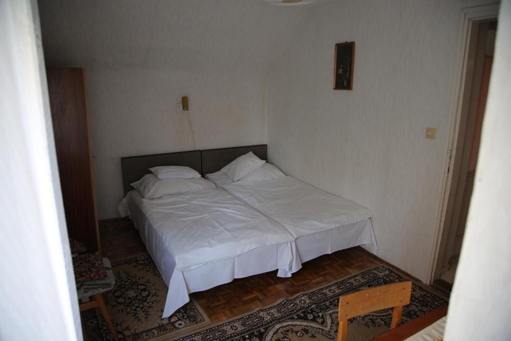 Hotel Simply Szallo Balatonboglár Pokoj fotografie