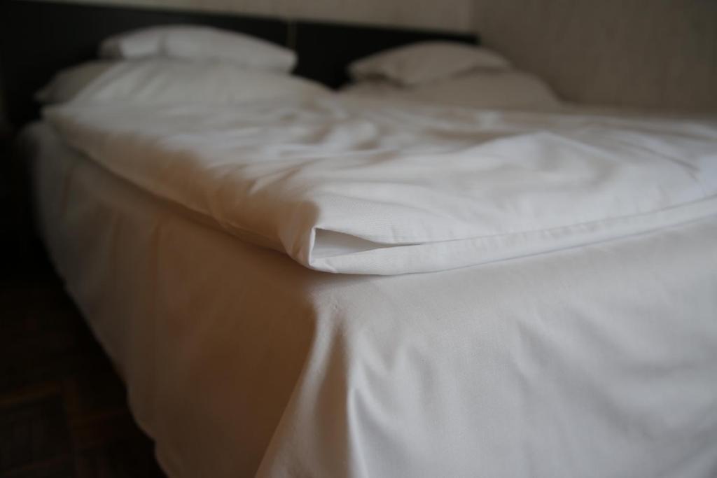 Hotel Simply Szallo Balatonboglár Pokoj fotografie