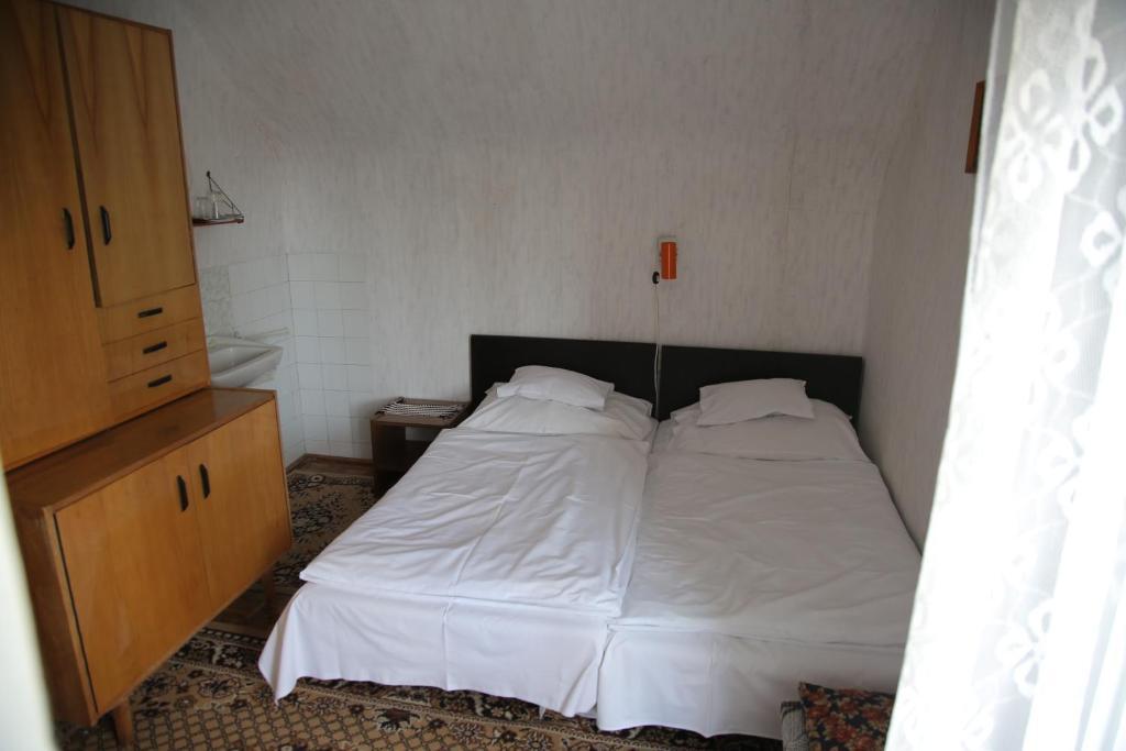 Hotel Simply Szallo Balatonboglár Pokoj fotografie