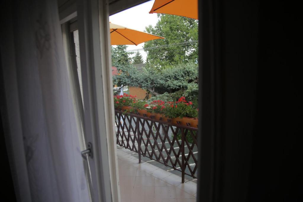 Hotel Simply Szallo Balatonboglár Pokoj fotografie